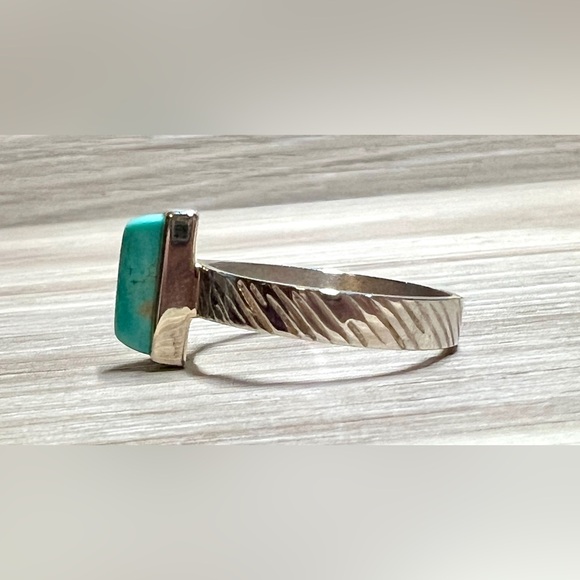Vintage Designer Jay King DTR Textured Sterling Silver Turquoise Ring, Size 8 - Picture 3 of 10